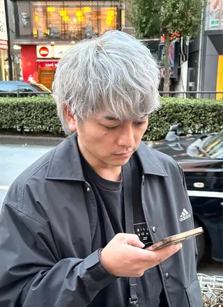 カラー URARA ／メンズカットのヘアスタイル