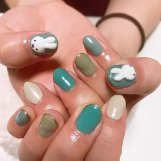 ネイル The Best Beauty受付担当のヘアスタイル