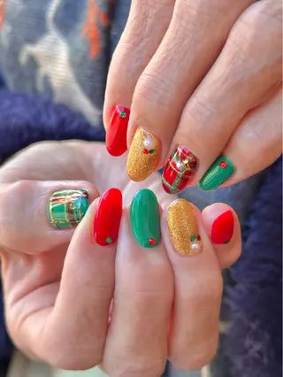 ネイル シモダ カスミ 🦀 @ksm_smdのネイルデザイン