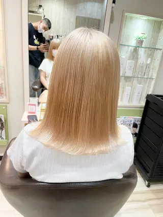 セミロング カラー 🌈派手髪ハイトーン 🌈鈴木亮太🌈のヘアスタイル