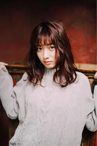 セミロング カラー パーマ 中田  翔のヘアスタイル