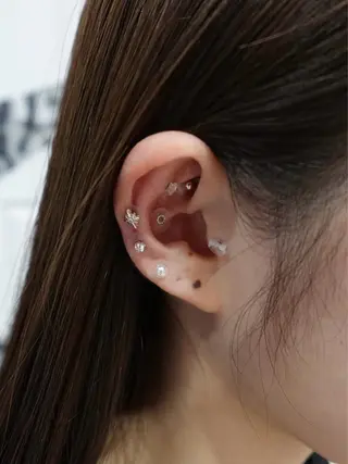 yumemiレイヤー ✴︎ 透明感カラーのヘアスタイル