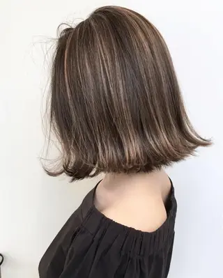 ミディアム シノハラ ガクト ショート/白髪ぼかしのヘアスタイル