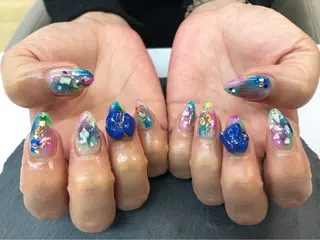 ネイル esNail&eye イーズネイル＆アイのネイルデザイン