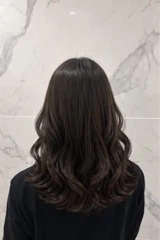 セミロング カラー ヘアアレンジ 大坪 新之介のヘアスタイル