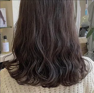 ロング カラー 滝本 里実のヘアスタイル