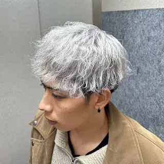 カラー メンズ BTECHbyZen所属・ハイトーン特化 美容師[福永一世]のヘアスタイル