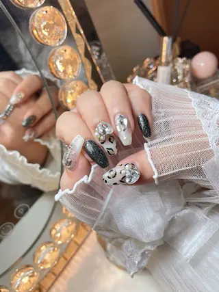 ネイル 23時まで❤︎韓国、 ワンホンネイルのネイルデザイン