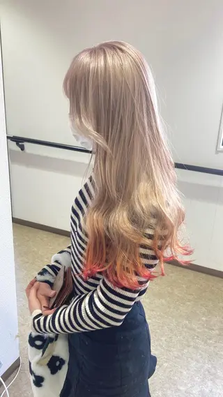 ロング カラー 透明感ハイトーン☆ 今津 佑太のヘアスタイル