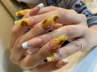 ネイル salon de Tiaraのネイルデザイン