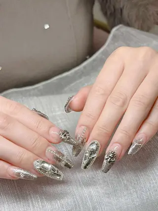 ネイル Lee Nailsのネイルデザイン