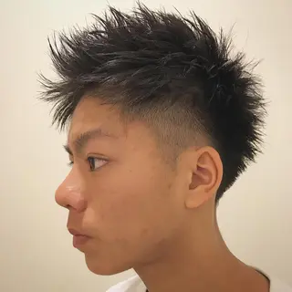 ショート カラー パーマ メンズ 平内 賢人のヘアスタイル