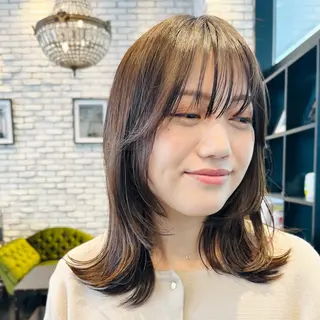 ミディアム カラー 好光 優香のヘアスタイル