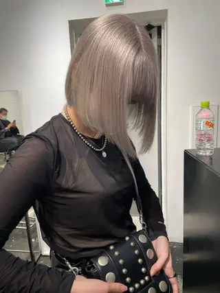 ショート カラー パーマ ヘアアレンジ メンズ キッズ ネイル マツエク・マツパ アイブロウ 艶ハイトーン/ヘア アレンジAYAKAのヘアスタイル