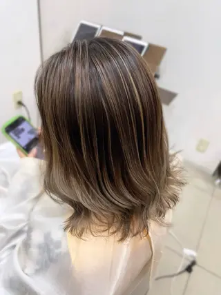 ミディアム カラー SOYON なんば店所属・水島 真彩のヘアスタイル