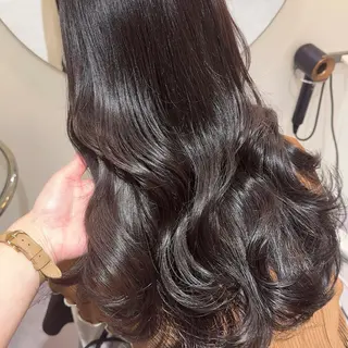 カラー 髙井 麻帆のヘアスタイル