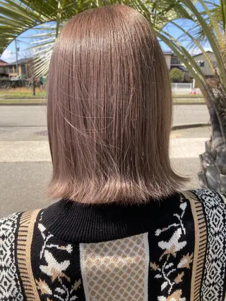 ミディアム ボブ/レイヤー/ ショートcovo代表のヘアスタイル