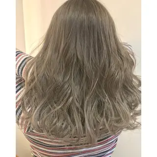 ロング カラー ヘアアレンジ シアーベージュニスト 🥣大石亜里紗のヘアスタイル