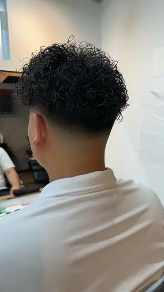 パーマ メンズ 律喜/パーマ /メンズ/フェードのヘアスタイル