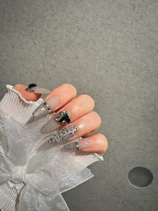 ネイル I-nailロング /ワンホン/キラキラのネイルデザイン