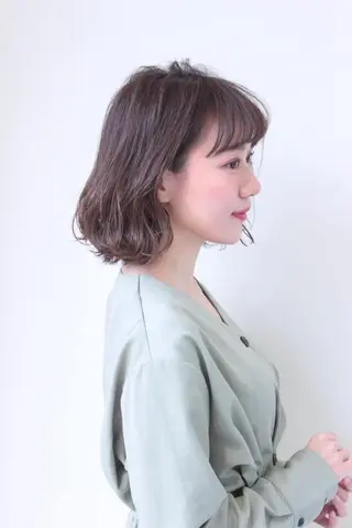 ショート 白髪ぼかしモデル募集 今村理央奈のヘアスタイル
