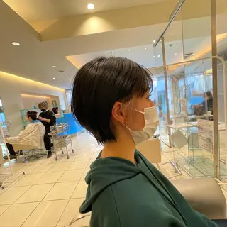 ショート MODEks eau 佐藤優志のヘアスタイル