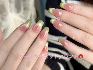 ネイル pink ladyサロン所属・べ にのネイルデザイン