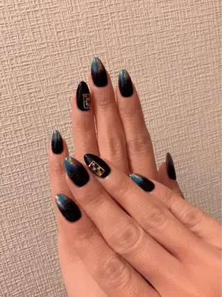 ミディアム Lily Roseスタッフ一同のマツエク・マツパデザイン