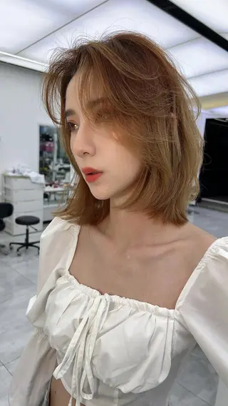 ミディアム カラー 🇨🇳ワンホンヘア 下田鉄也のヘアスタイル