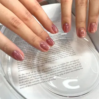 ネイル anyora nail salon所属・大人ワンホン キラキラ／Ayanoのネイルデザイン