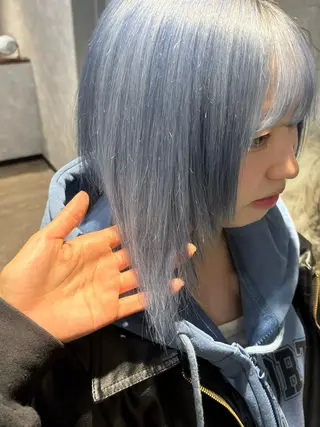 ショート カラー 🌐NATSUMI 🌐【寒色カラー】のヘアスタイル