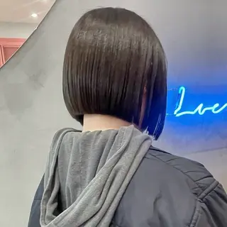 ショート Misaki /ボブ/縮毛矯正のヘアスタイル