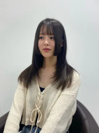 セミロング カラー 岡山 愛のヘアスタイル