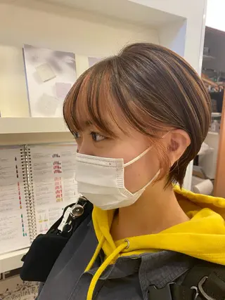 ショート カラー レイヤー/艶カラー ROKUのヘアスタイル