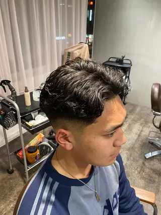 ショート パーマ メンズ 江﨑 翔のヘアスタイル