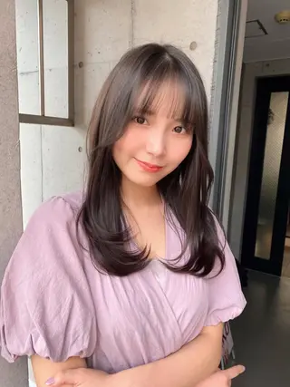 セミロング カラー 大人可愛いレイヤー 大田のヘアスタイル