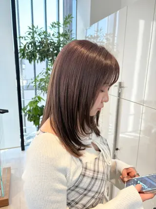 ロング メンズバレイヤージュ 斉藤春のヘアスタイル