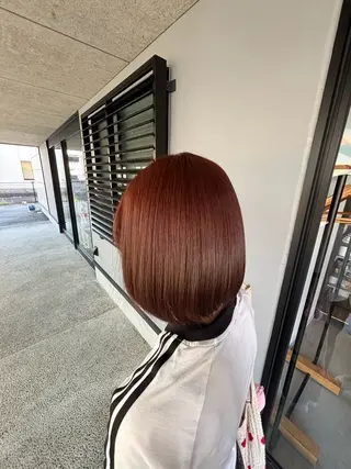 カラー 西川 璃乃朱のヘアスタイル