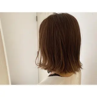 ミディアム カラー fio マナミのヘアスタイル