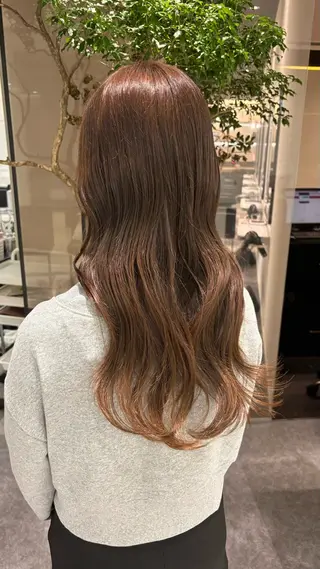 ロング カラー3000円🦋 鈴木思音のヘアスタイル