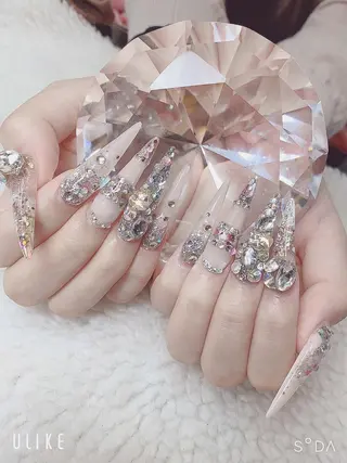 ネイル ベスティオーラ所属・ニコ ニコのネイルデザイン