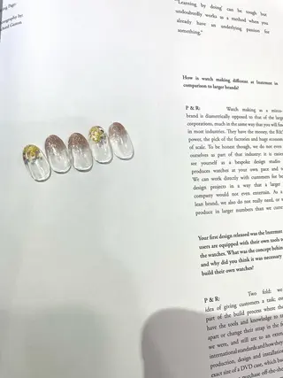 ネイル anyora nail salon所属・大人ワンホン キラキラ／Ayanoのネイルデザイン