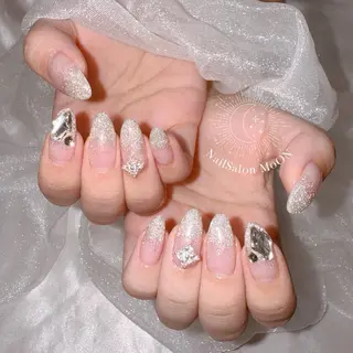 ネイル MoON...❤︎ MeGuのネイルデザイン