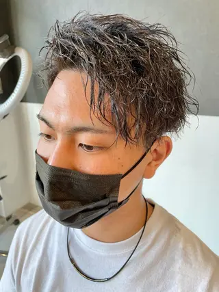 ショート パーマ メンズ メンズヘア特化 崎田 成人のヘアスタイル