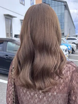 ロング カラー benji所属・Hamatsu Misakiのヘアスタイル