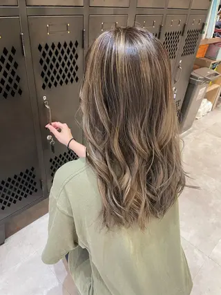 セミロング カラー レイヤーカット/髪質 改善/矯正🤍吉田のヘアスタイル