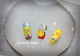 ネイル Jewels nail lily 白楽所属・ネイルサロン Jewels Mのネイルデザイン