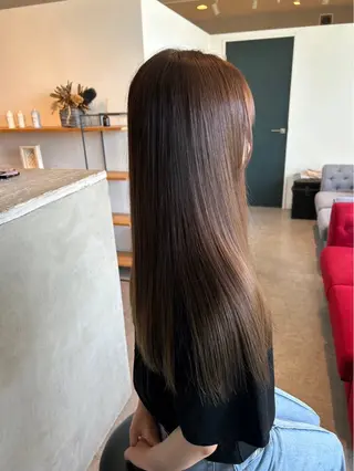 ロング カラー 春成 佳那のヘアスタイル