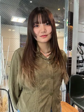 セミロング 💖デザインカラー/ タダ ハナカ💖のヘアスタイル