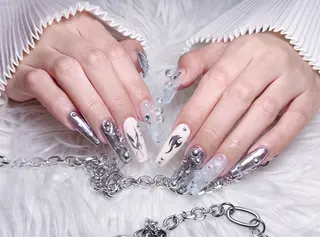 ネイル ☁️Minmin Tsuki💙🩵のネイルデザイン